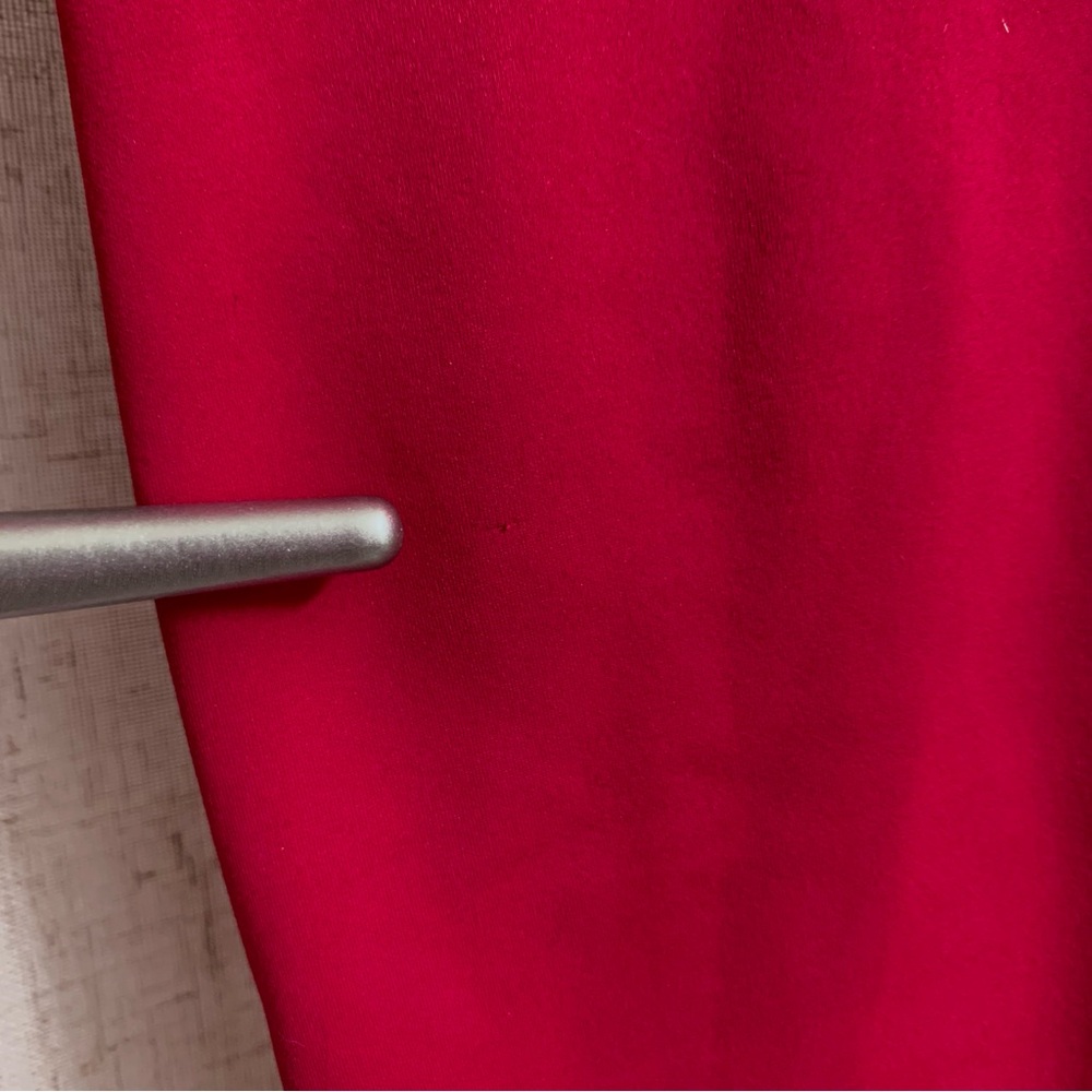 Lululemon’s Fast and Free Thermal 5 Pocket Tight Fuscia Berry Color 27” 6 - Picture 8 of 11